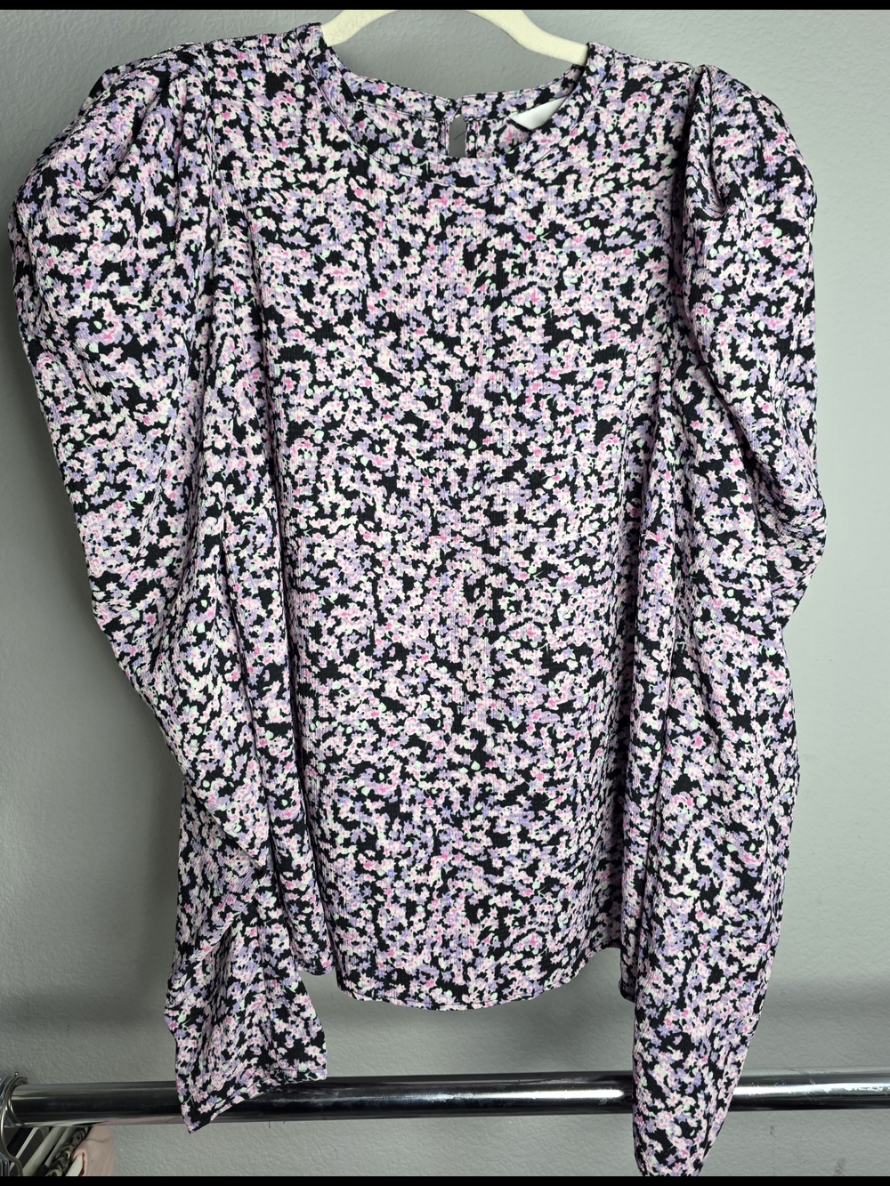 🌸H&M Floral Puff Sleeve Blouse - Pink & Purple Ditsy Print